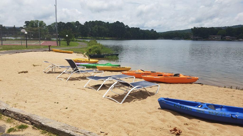 Emerald Isle Resort Hot Springs Bagian luar foto